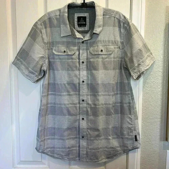 EUC PrAna 100% Organic Cotton Marvin button down short sleeve shirt Light Gray L - Picture 2 of 11